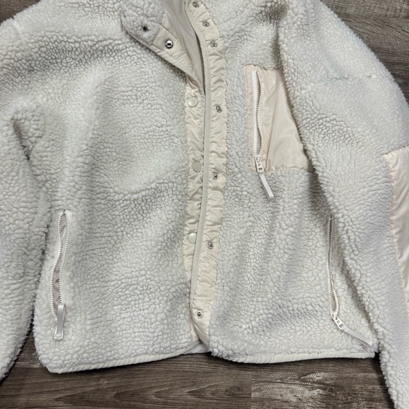 Fabletics Sherpa Button Front Jacket Size Medium - Picture 2 of 6